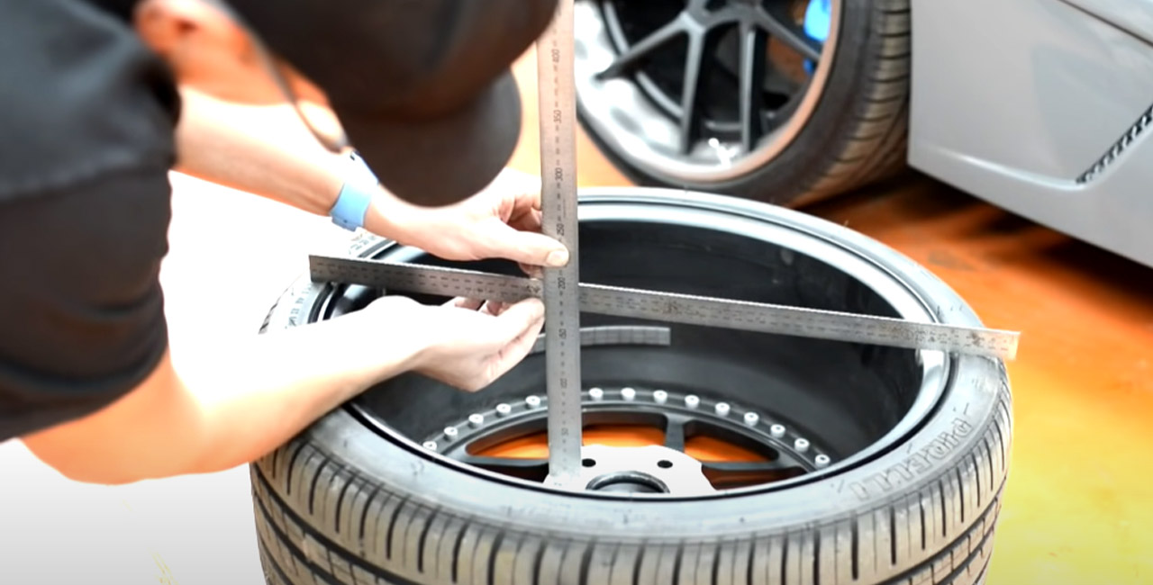 measuring wheel offset using a straight edge and steel ruler